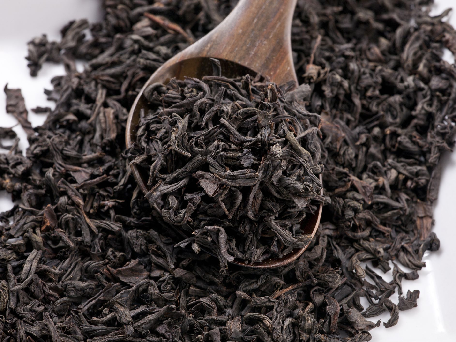 8 مورد از مهم ترین خواص چای سیاه برای سلامتی